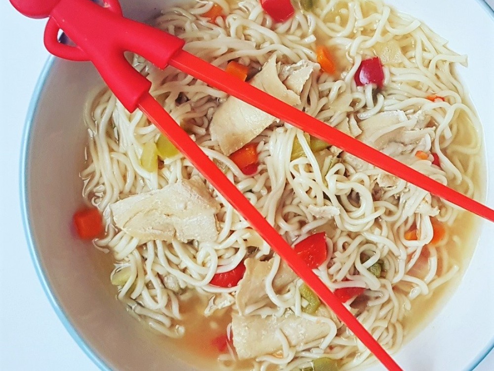 Soupe ramen au poulet ou végé pour le thermos des enfants… et des grands -  Glouton